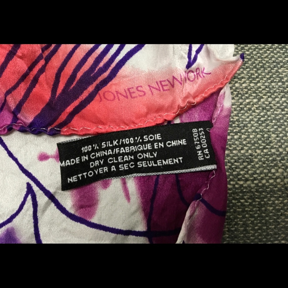 Silk scarf by Jones New York, EUC